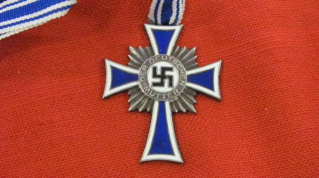 Ww2 German Mother's Cross in silver