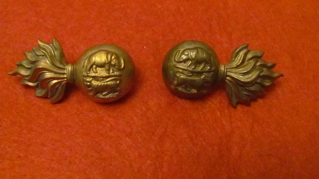 WW1 Dublin Fusiliers collar badges (pair)