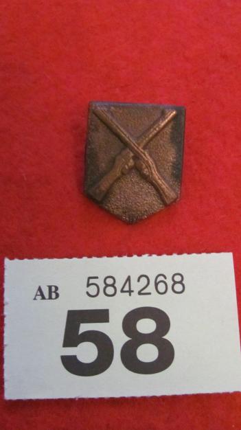 WW2 Emergency period Irish Infantry Collar Badge