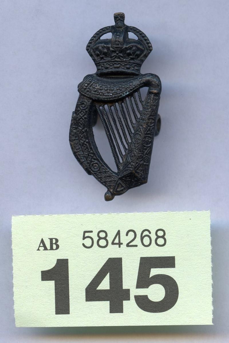 18th london Irish Rifles Cap Badge WW1